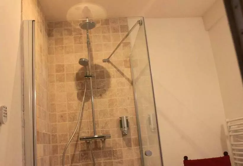 ベッドアンドブレックファースト Cellier De L Abbaye   L Ermitage