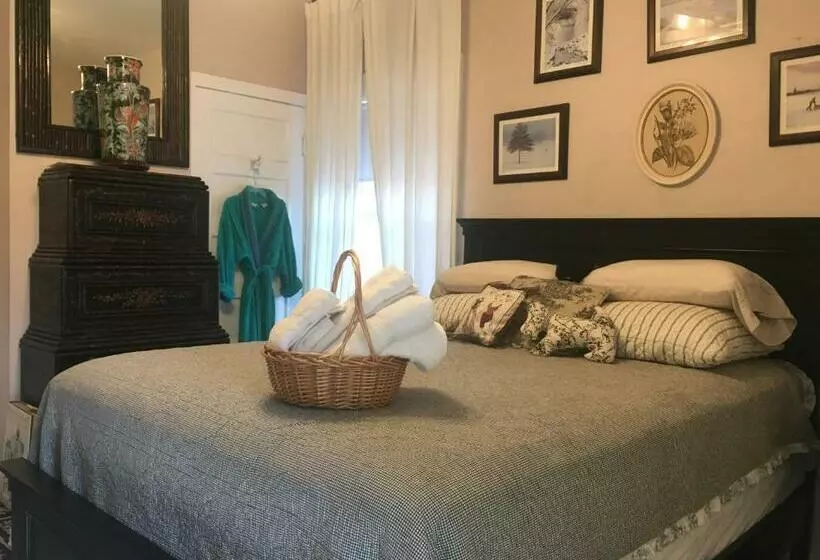 Dresden B & B
