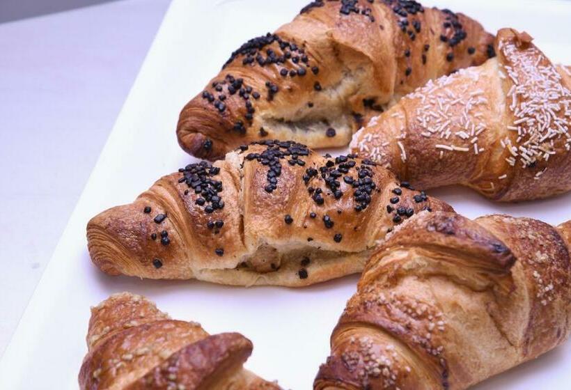 فندق Centro Sportivo Lorica