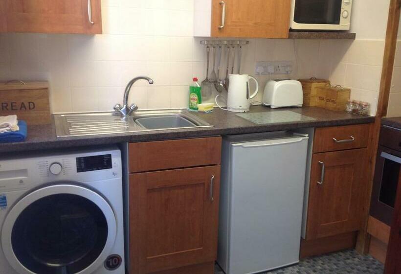 בית מלון כפרי Stable Cottages