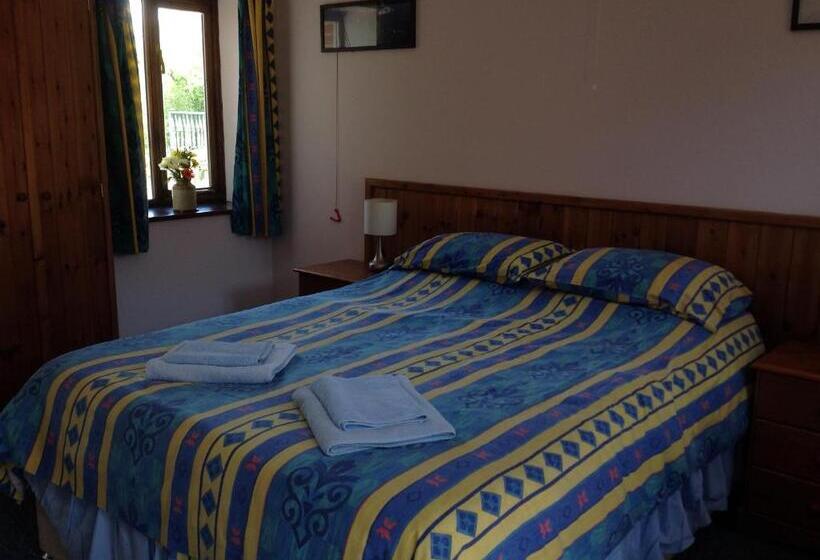 בית מלון כפרי Stable Cottages