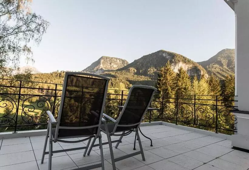 هتل Villa Bergzauber