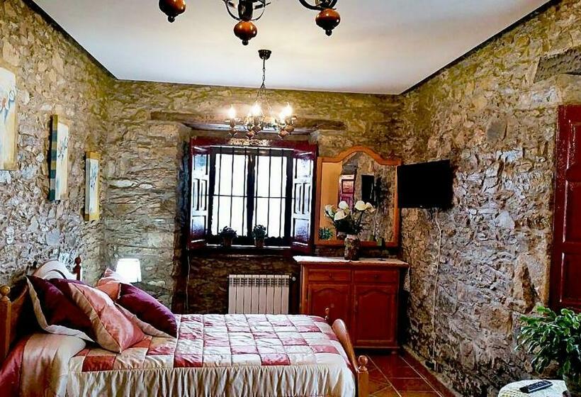 La Casona De Faedo Pensión