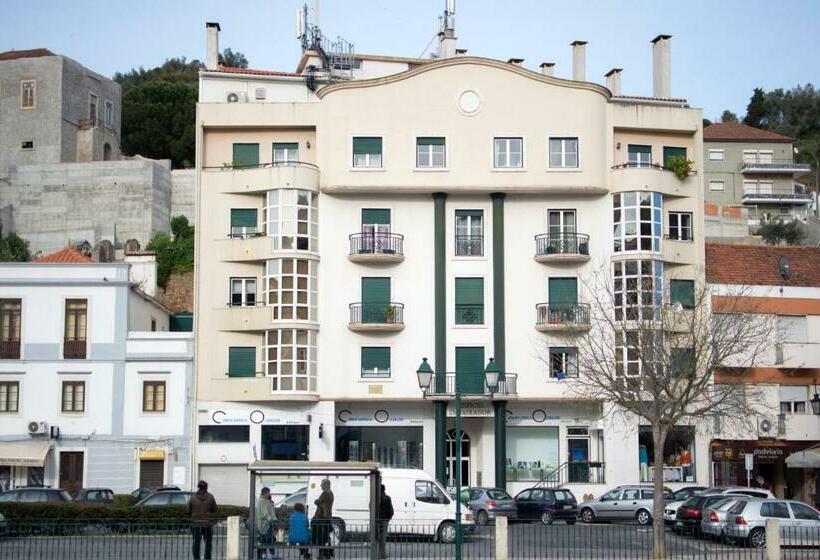 פנסיון Al Embaixador