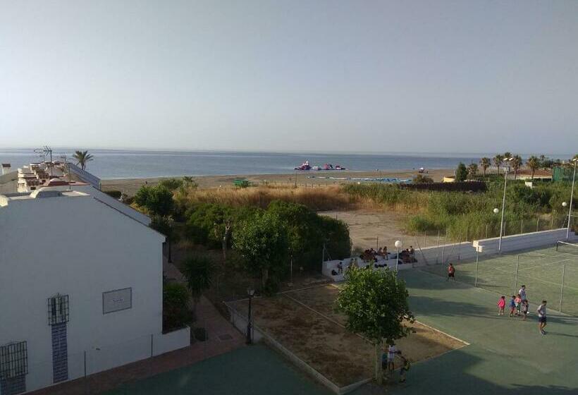 بنسيون Rio Manilva