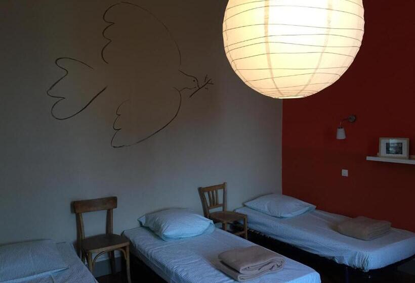 هاستل Venez Dormir Chez Nous #condom#gascogne#d Artagnan#armagnac#le Bonheur Est Dans Le Gers