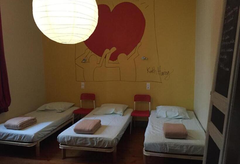 هاستل Venez Dormir Chez Nous #condom#gascogne#d Artagnan#armagnac#le Bonheur Est Dans Le Gers