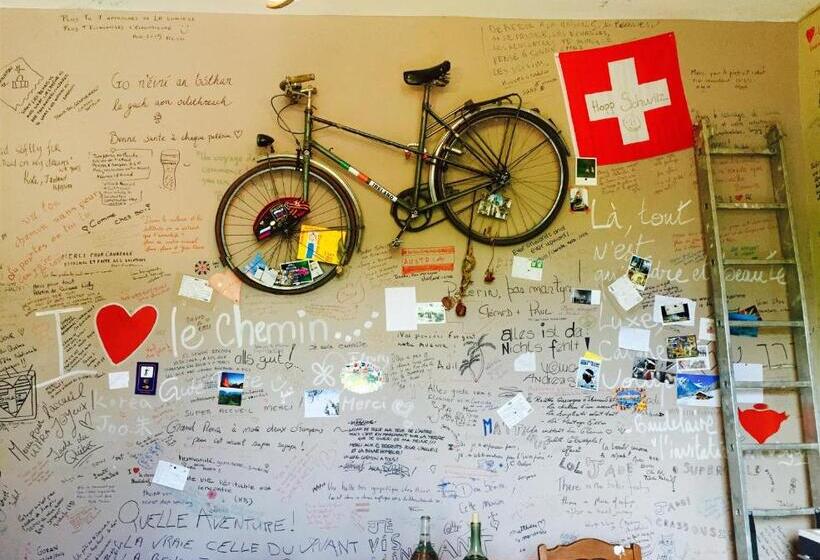 هاستل Venez Dormir Chez Nous #condom#gascogne#d Artagnan#armagnac#le Bonheur Est Dans Le Gers