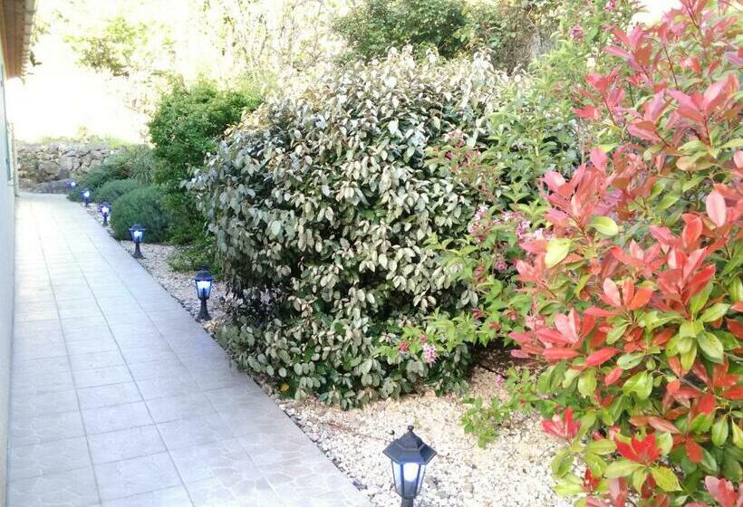 住宿加早餐 La Claouzo