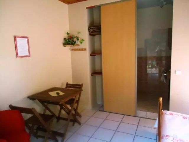 Aamiaismajoitus (B&B) La Claouzo