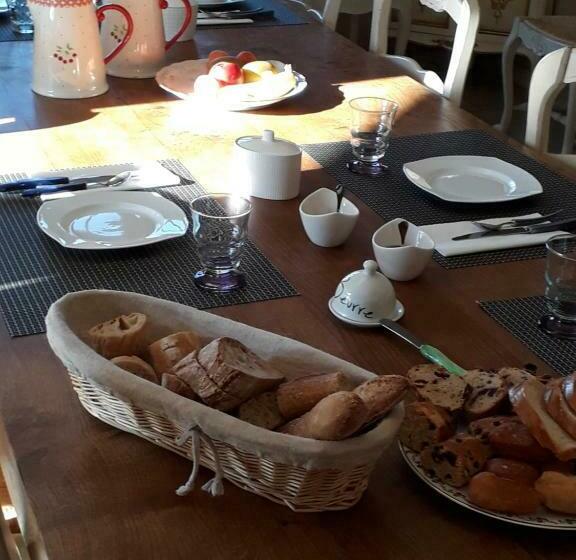 住宿加早餐  Maison D Hôtes La Tuilerie