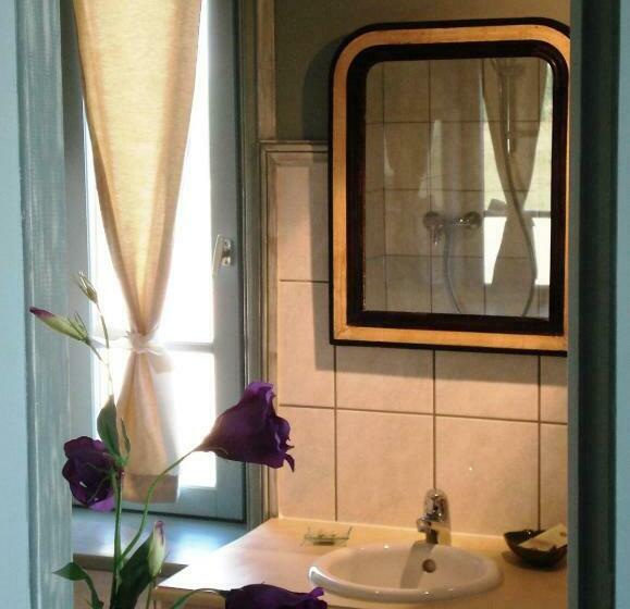 住宿加早餐  Maison D Hôtes La Tuilerie