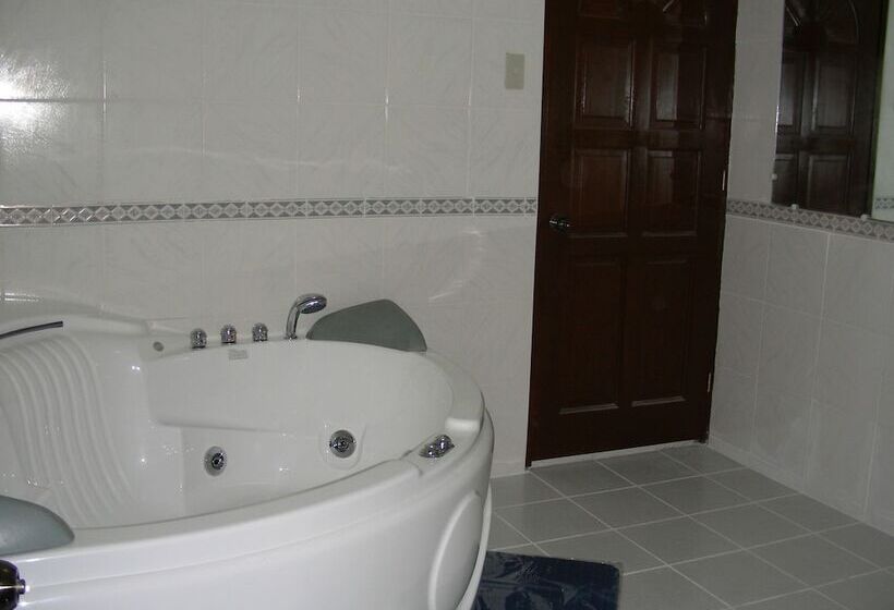 Brazaville Beach Resort