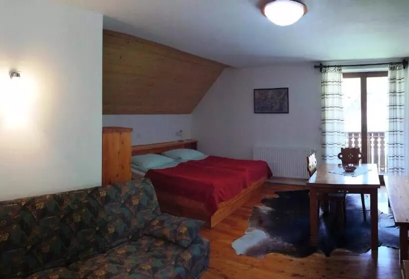 هتل Govc Vršnik