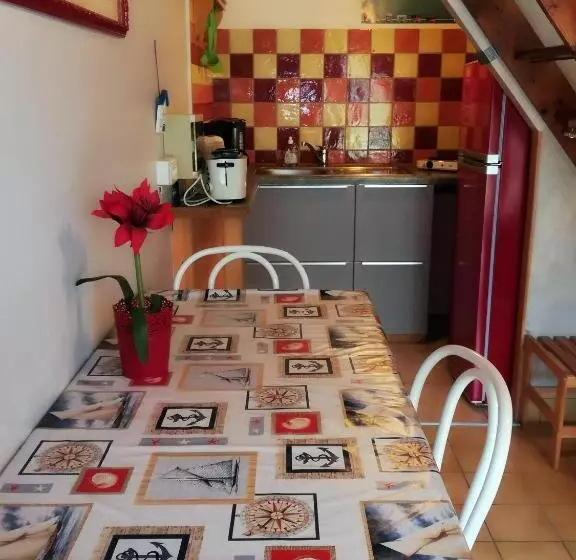 ペンション Au Jardin Près De L Ocean