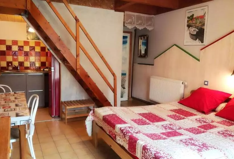 ペンション Au Jardin Près De L Ocean