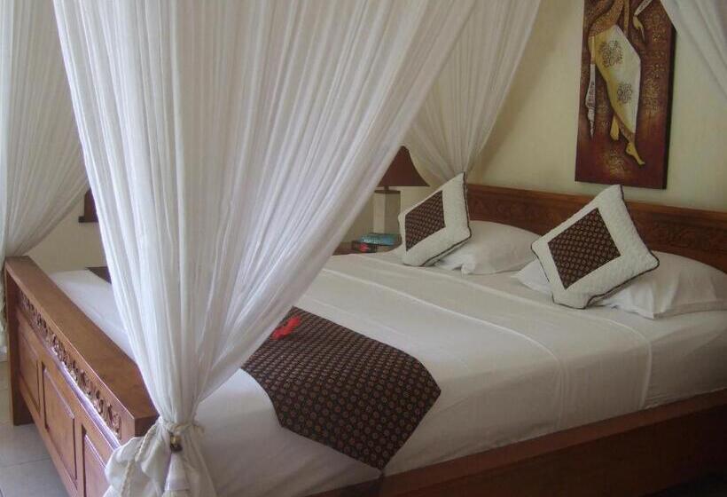 پانسیون Guesthouse Rumah Senang