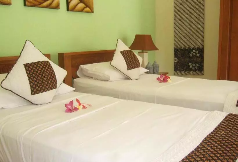 Majatalo Guesthouse Rumah Senang