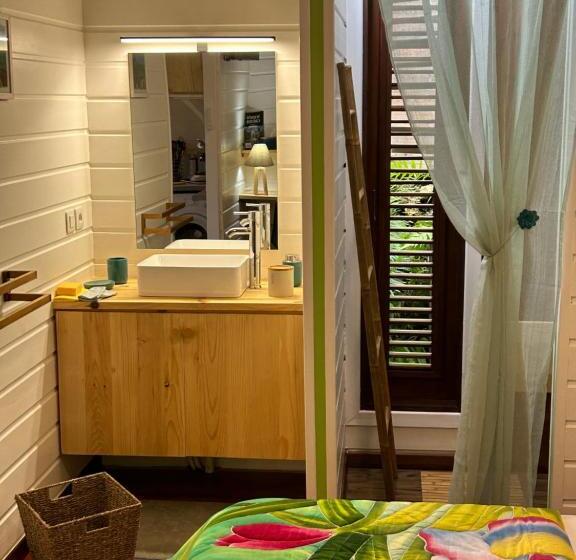 پانسیون L Escale Tropicale