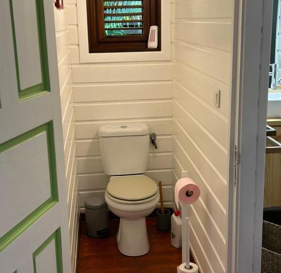 پانسیون L Escale Tropicale