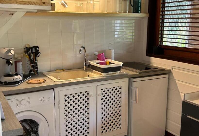 پانسیون L Escale Tropicale