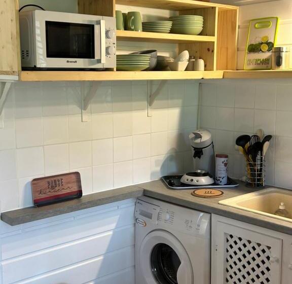 پانسیون L Escale Tropicale