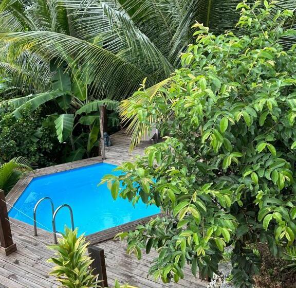 پانسیون L Escale Tropicale