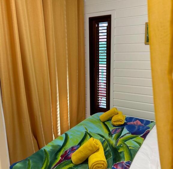 پانسیون L Escale Tropicale