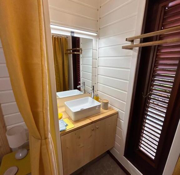 پانسیون L Escale Tropicale