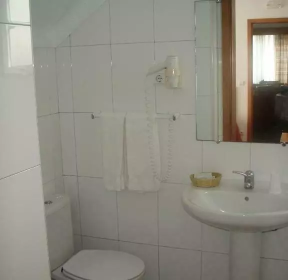 ペンション Residencial Ermida Dos Remédios