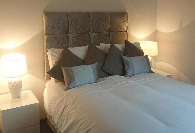 Bed and Breakfast Glenfern Guest House And A Separate Cottage With Its Own Private Hot Tub