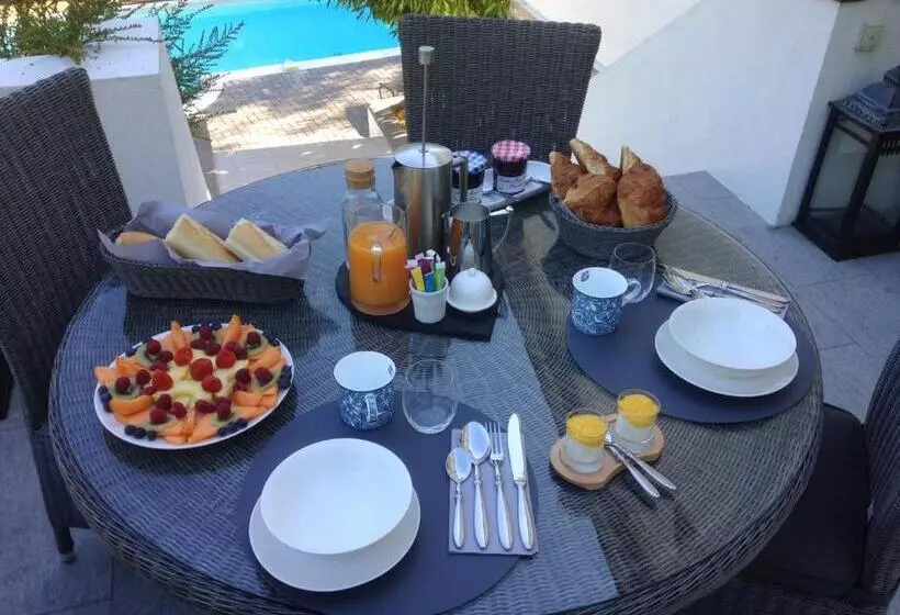 Aamiaismajoitus (B&B) Les Hortensias