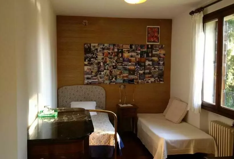 ベッドアンドブレックファースト Villa Dei Pini