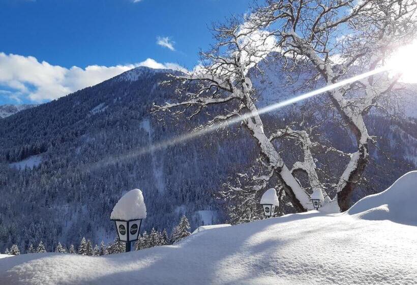 ペンション Gasthof Lamprechtbauer