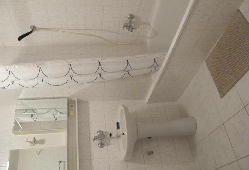 Panzió Guest House U Lakomce