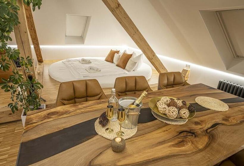 بنسيون Vila Na Landeku