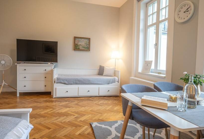 بنسيون Vila Na Landeku