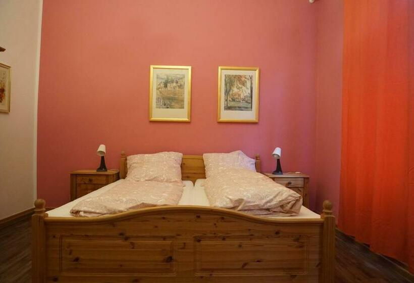 Pension Stadtmitte Garni