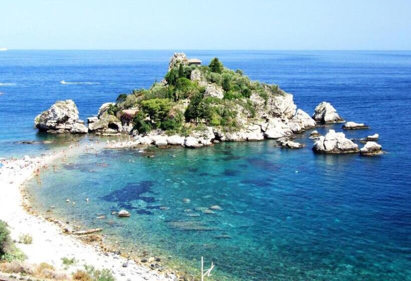 בית מלון כפרי Alexander