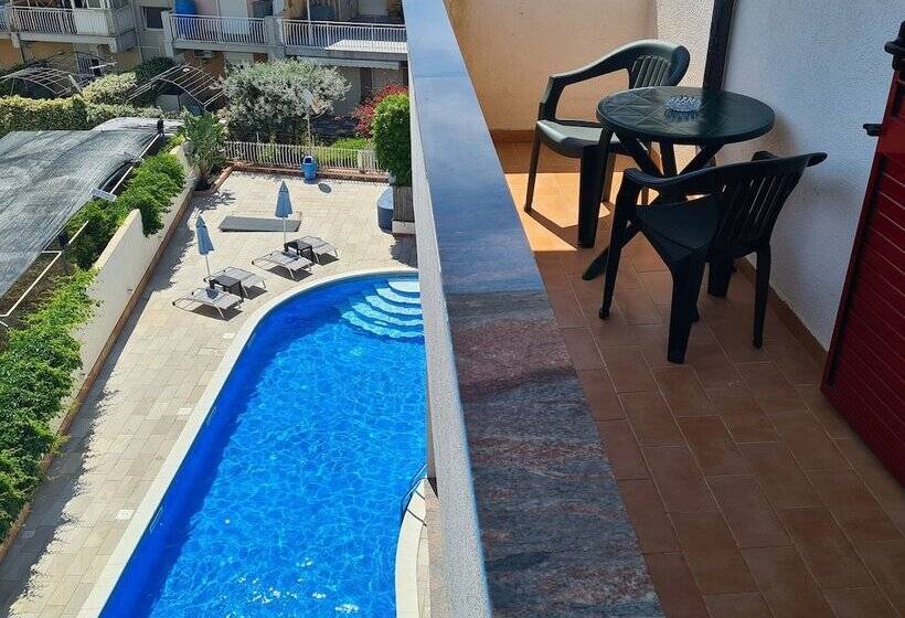 בית מלון כפרי Alexander