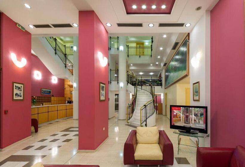 فندق Angelika Pallas