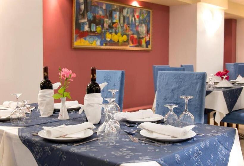 فندق Angelika Pallas