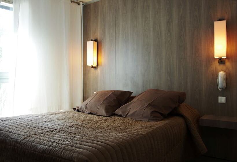 Отель Bliss Hôtel