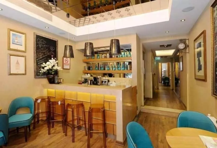 ホテル Collage Taksim