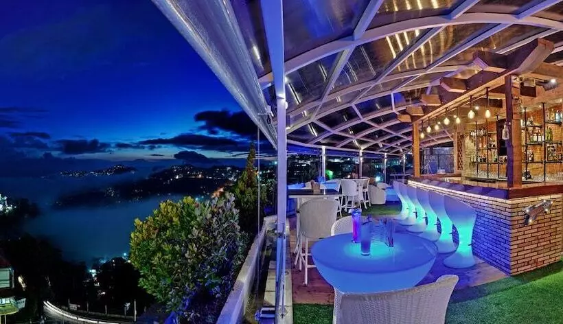 בית מלון כפרי Combermere