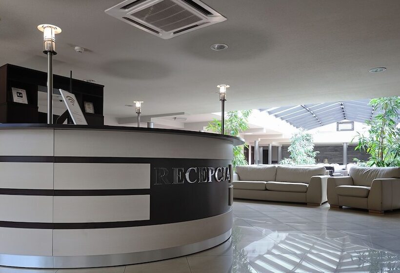 هتل Diament Spodek