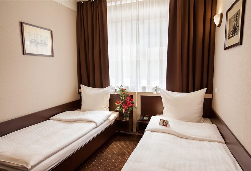 هتل Diament Spodek