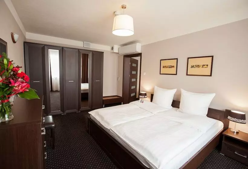 Отель Diament Spodek