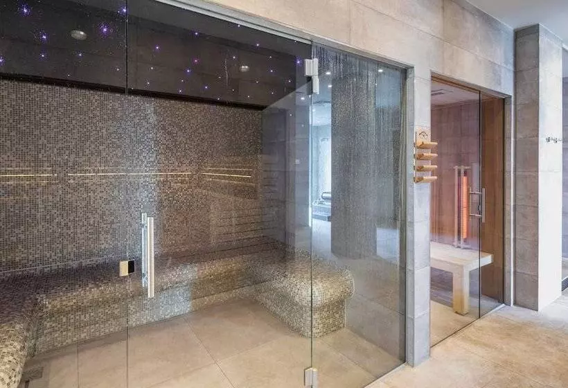 Van Der Valk Hotel Duiven Near Arnhem A12