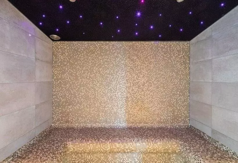 Van Der Valk Hotel Duiven Near Arnhem A12